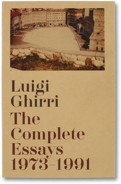 画像1: Luigi Ghirri: The Complete Essays 1973-1991 (1)